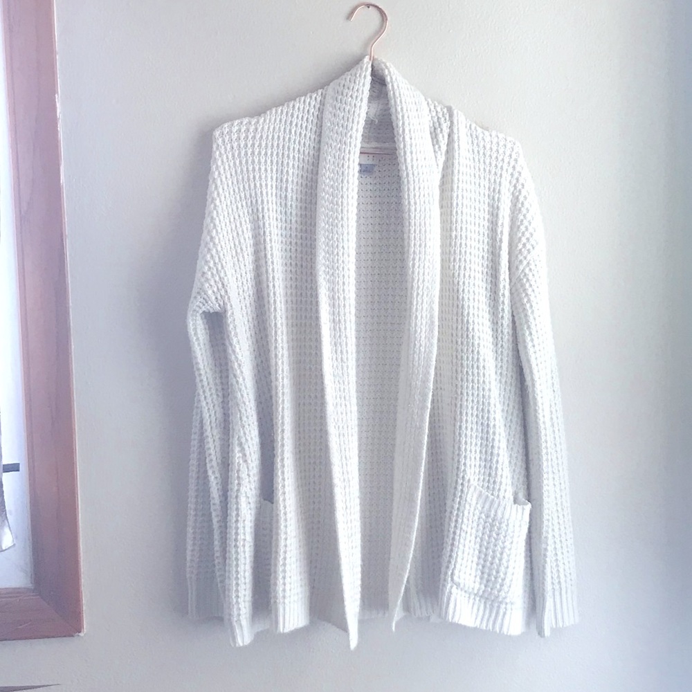 Comfy White Knitted Sweater Shrug